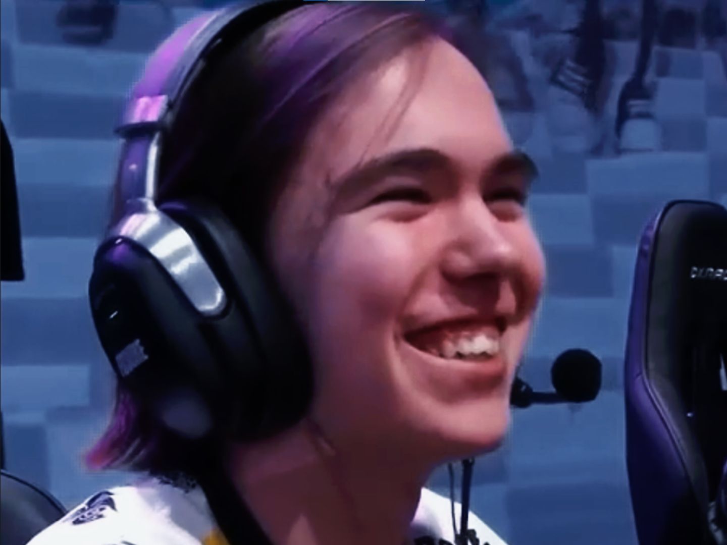 还在潜移默 还在潜移默